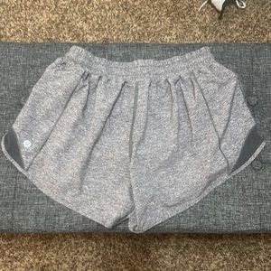 Lululemon hotty hot short